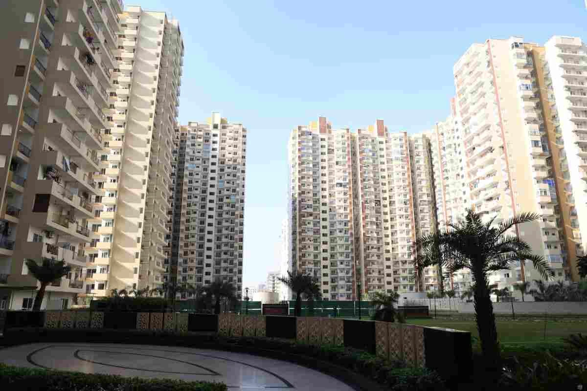 Discover the Perfect 3 BHK Flat in Noida Extension with Nirala World